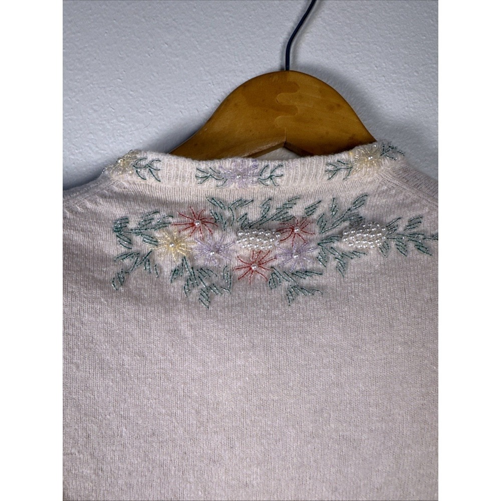 Vintage Hand Beaded Cardigan Sweater Size Small Medium 46 Floral Classic Knit‎ - Picture 10 of 16
